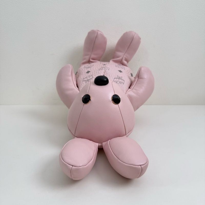 MCM 粉色兔子雙肩包 金扣 附件:肩帶 尺寸:15*45*15cm-5