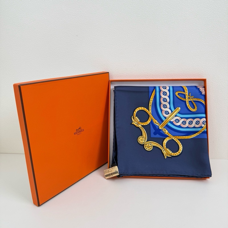 HERMES/愛馬仕 全新 桑蠶絲絲巾 90*90cm-0