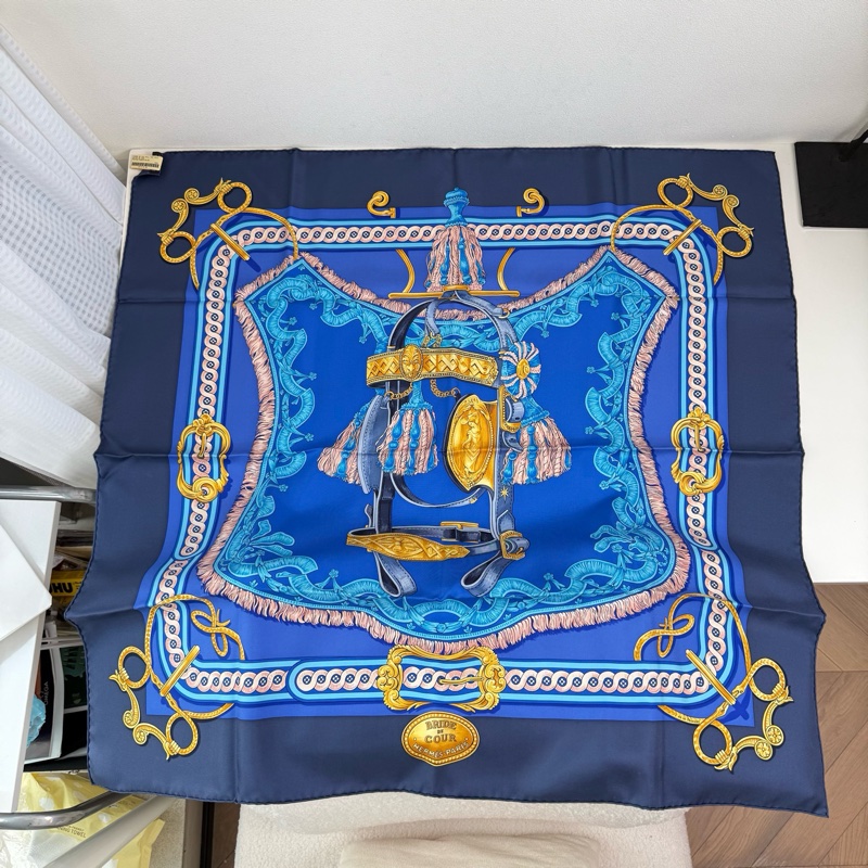HERMES/愛馬仕 全新 桑蠶絲絲巾 90*90cm-8