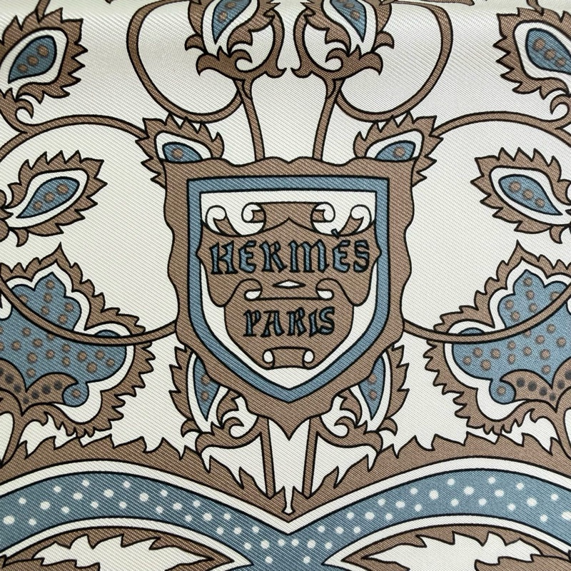 HERMES/愛馬仕桑蠶絲絲巾 全新 帶盒帶標 55*55cm-4