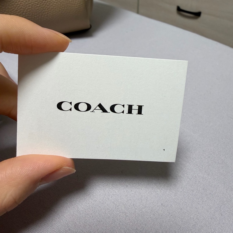 COACH奶茶色 水餃包/側背包/手提包-20