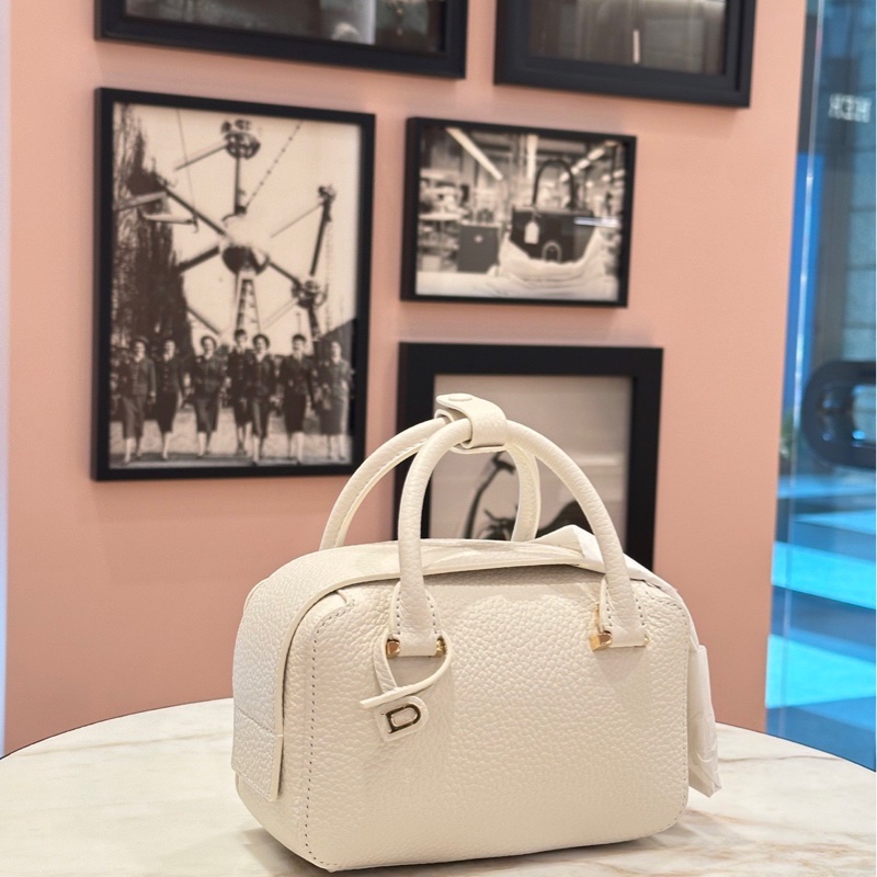 Delvaux Cool Box Nano 象牙白金扣-5