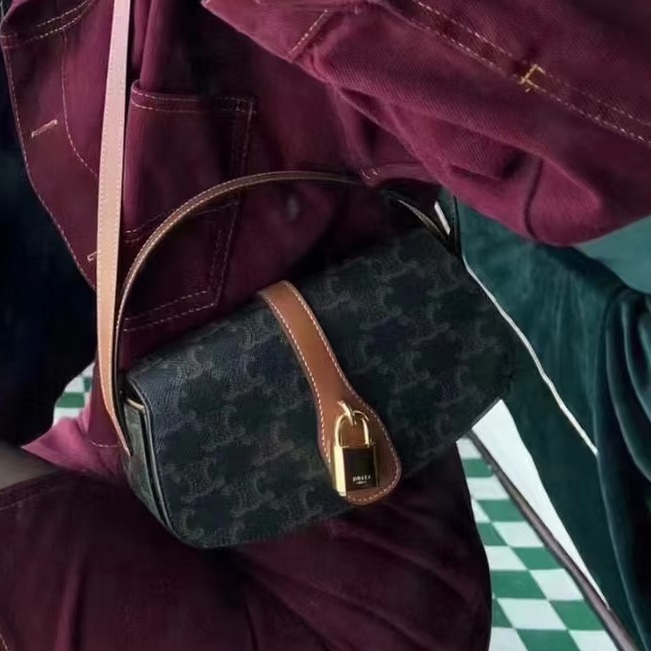 #CELINE 鎖頭肩背包 Lisa同款 ❤️-1