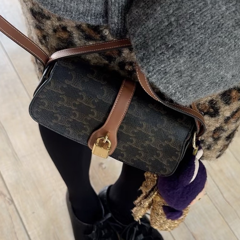 #CELINE 鎖頭肩背包 Lisa同款 ❤️-2