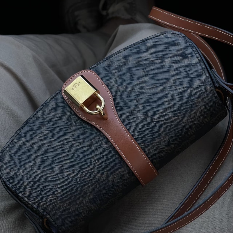 #CELINE 鎖頭肩背包 Lisa同款 ❤️-5