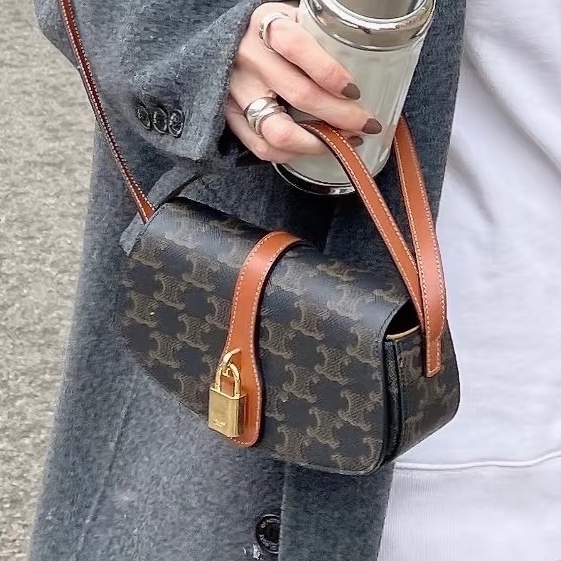 #CELINE 鎖頭肩背包 Lisa同款 ❤️-8