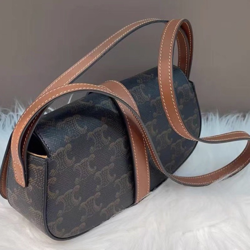 #CELINE 鎖頭肩背包 Lisa同款 ❤️-13