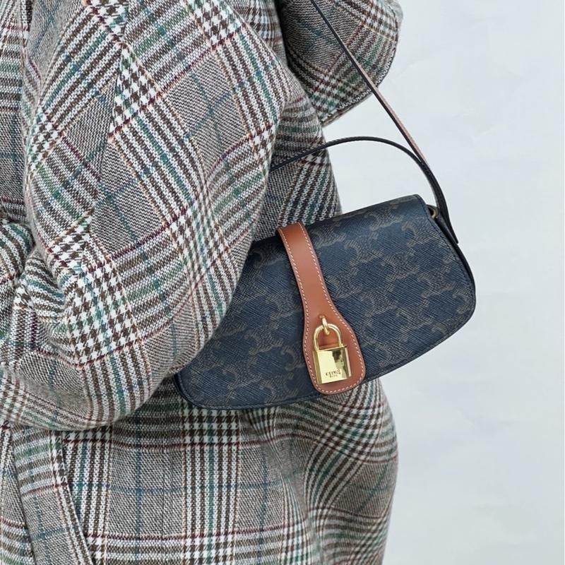 #CELINE 鎖頭肩背包 Lisa同款 ❤️-28