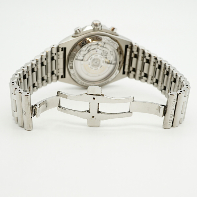 百年靈 Chronomat AB0134 綠色錶盤男士腕錶-3