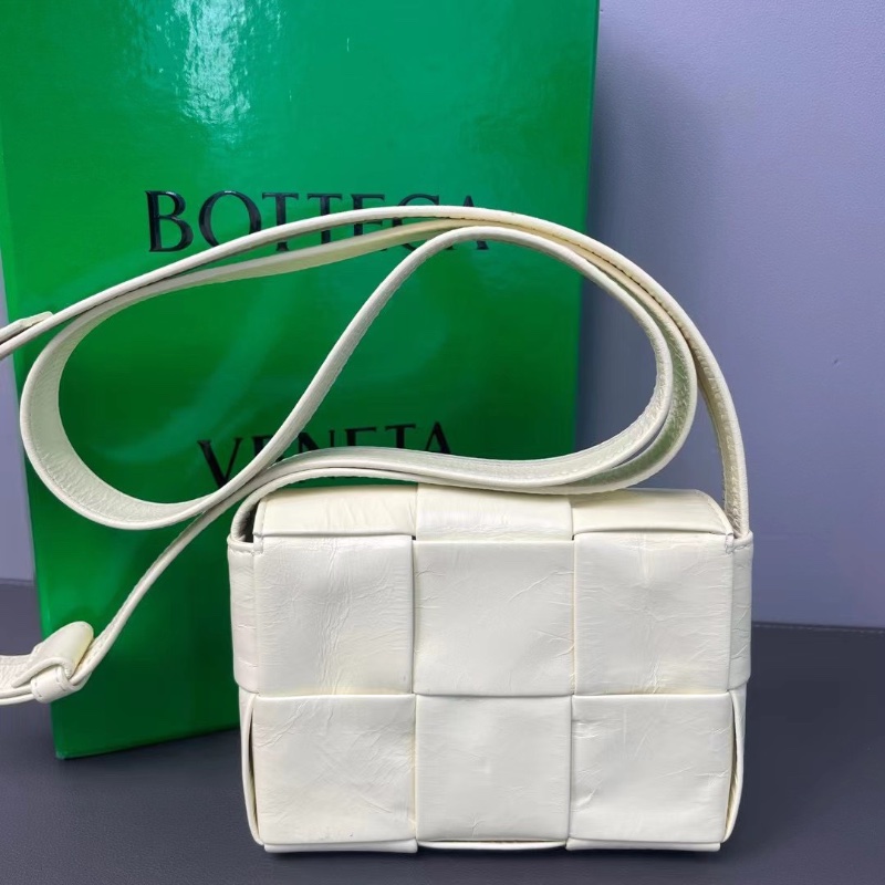 BV Candy Cassette 系列 mini 六格 米黃色 編織包 油蠟皮12*8.5*4.5 98新配件塵袋 盒子-9