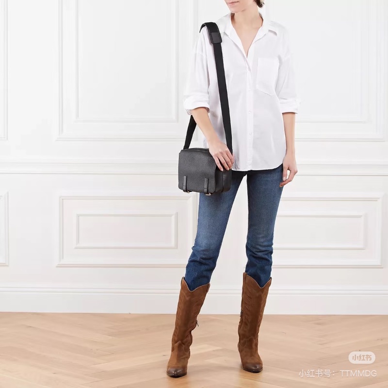 Loewe 黑色超小號郵差包 23*16*8.5 98新配件塵袋-0
