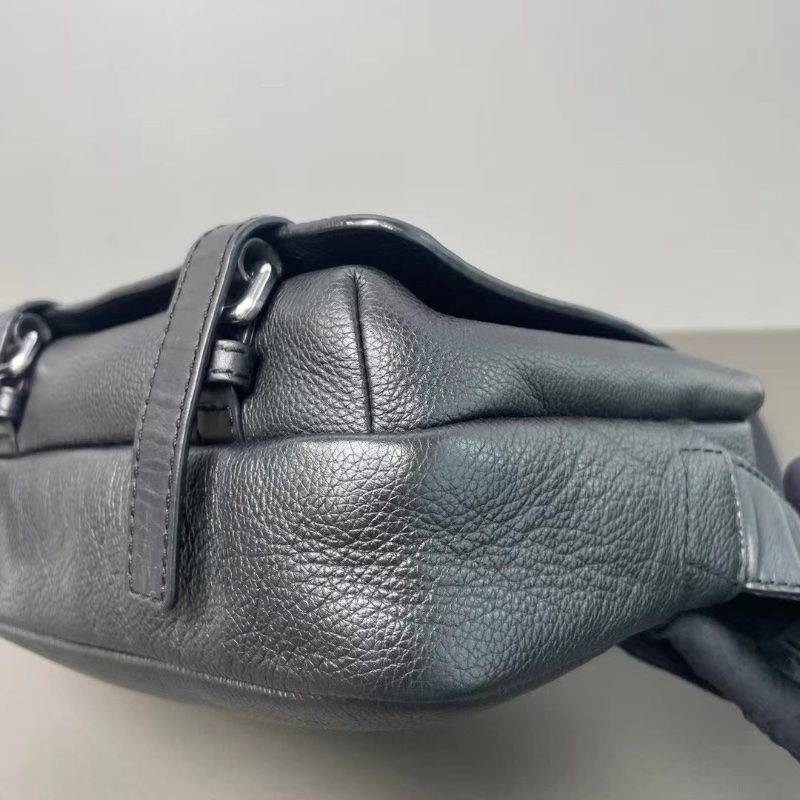 Loewe 黑色超小號郵差包 23*16*8.5 98新配件塵袋-7