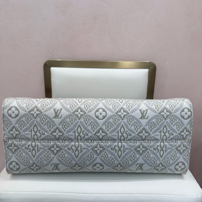 LV onthego刺繡托特包中號 35*25 99新配件塵袋盒子購證-7