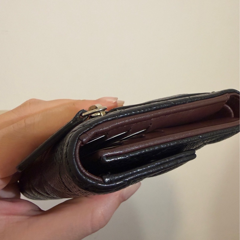 CHANEL 經典荔枝皮銀扣短夾-5