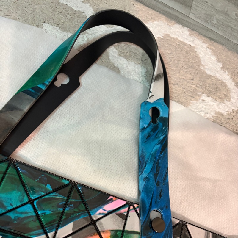 三宅一生  Issey Miyake Bao Bao 包 8*8-1