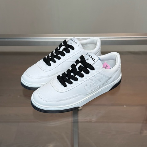 香奈兒Chanel 24P 經典雙C徽標黑白熊貓板鞋  38碼 99 新