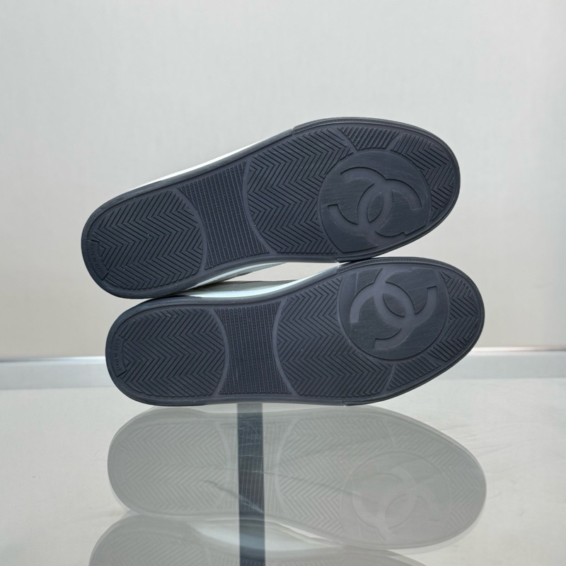 香奈兒Chanel 24P 經典雙C徽標黑白熊貓板鞋  38碼 99 新-6