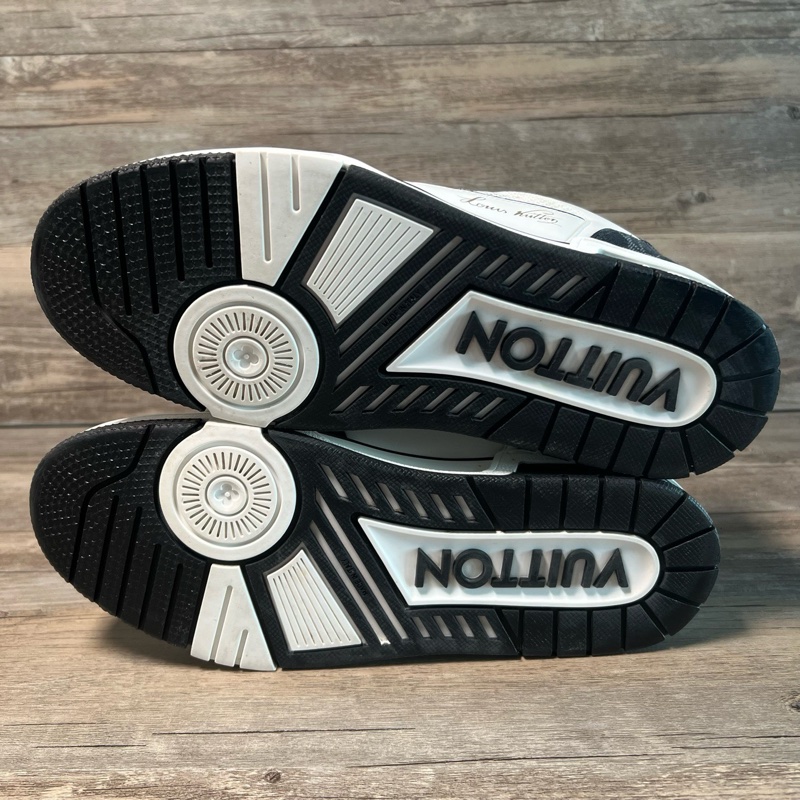 LOUIS VUITTON Trainer 黑白牛仔 魔術貼 熊貓 41碼-5