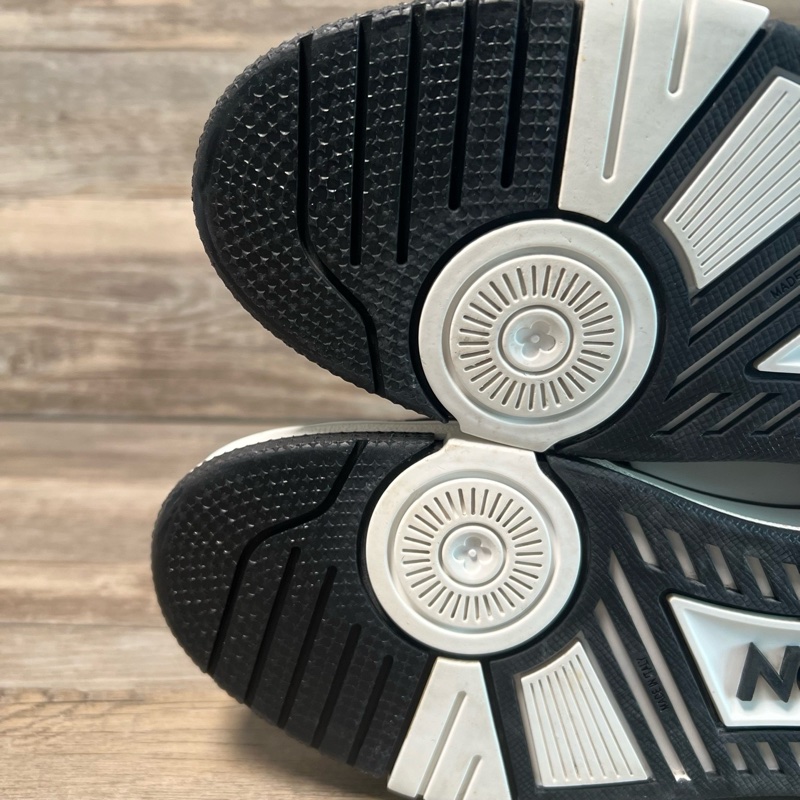 LOUIS VUITTON Trainer 黑白牛仔 魔術貼 熊貓 41碼-9