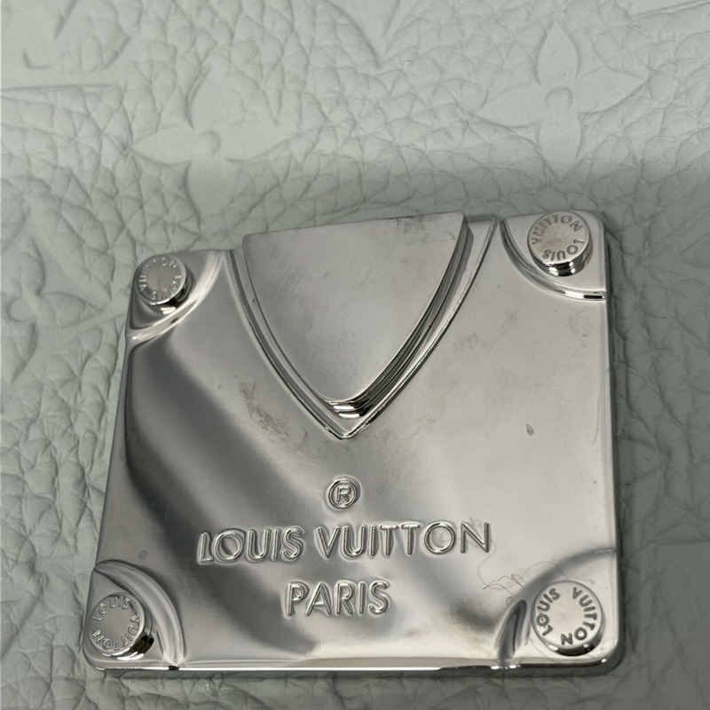 路易威登 (LOUIS VUITTON) Monogram S-Lock 直式穿戴式皮夾 M82568 肩包 皮革 薄荷綠 男士-8