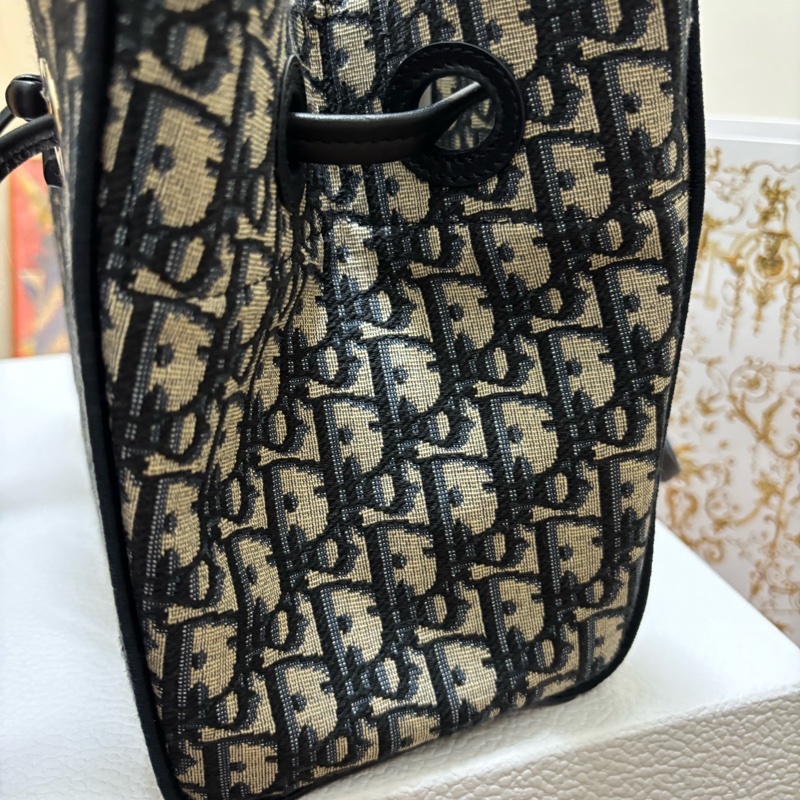 Dior 2026新款小型托特包（藍色 Dior Oblique 緹花）-2