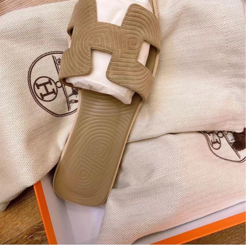 愛馬仕H拖鞋 米灰色麂皮 豬鼻子壓紋圖案 37碼 附件:塵袋+盒-4