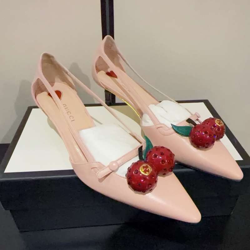 Gucci 古馳 櫻桃裝飾竹節跟高跟鞋 37碼 跟高4.5cm 小牛皮舒適超美 意大利產 女款-1