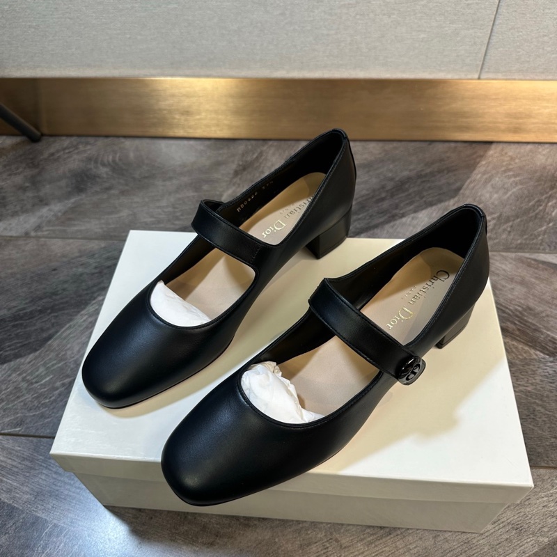 閒置新未使用Dior 迪奧 經典款精緻CD logo 瑪麗珍 高跟鞋 中跟不累 仙女必備 怎麼搭配都好看 四季款 女款 黑色 尺碼：37.5-1
