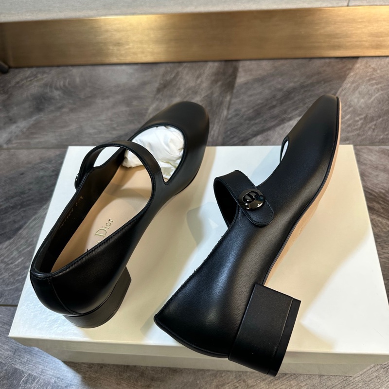 閒置新未使用Dior 迪奧 經典款精緻CD logo 瑪麗珍 高跟鞋 中跟不累 仙女必備 怎麼搭配都好看 四季款 女款 黑色 尺碼：37.5-4