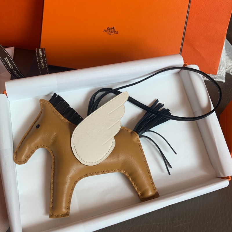 愛馬仕 飛馬吊飾 掛飾 全新連購證影本 黑色 芝麻色 奶昔白 全新 MM Hermès Pegase Rodeo MM 掛飾-7