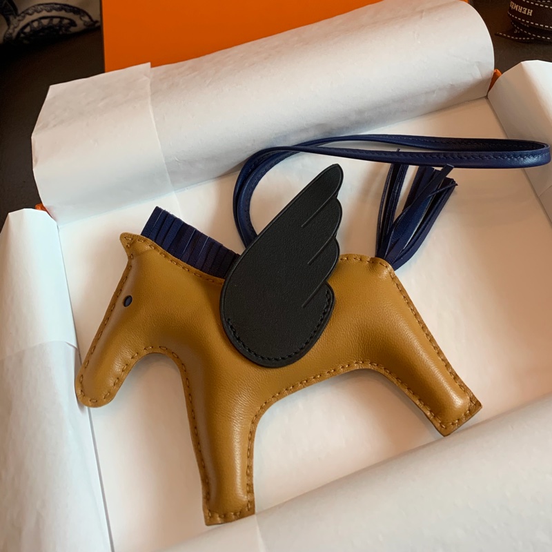 愛馬仕 飛馬吊飾 掛飾 全新連購證影本 黑色 芝麻色 寶石寶 全新 MM Hermès Pegase Rodeo MM 掛飾-3