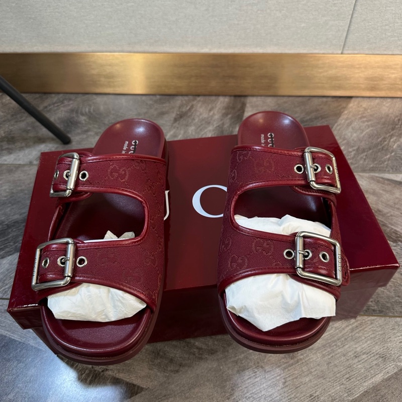 Gucci 古馳 爆款滿logo雙搭扣帆布拼皮 涼鞋 拖鞋 舒適百搭 男款 波爾多紅色 43碼-0
