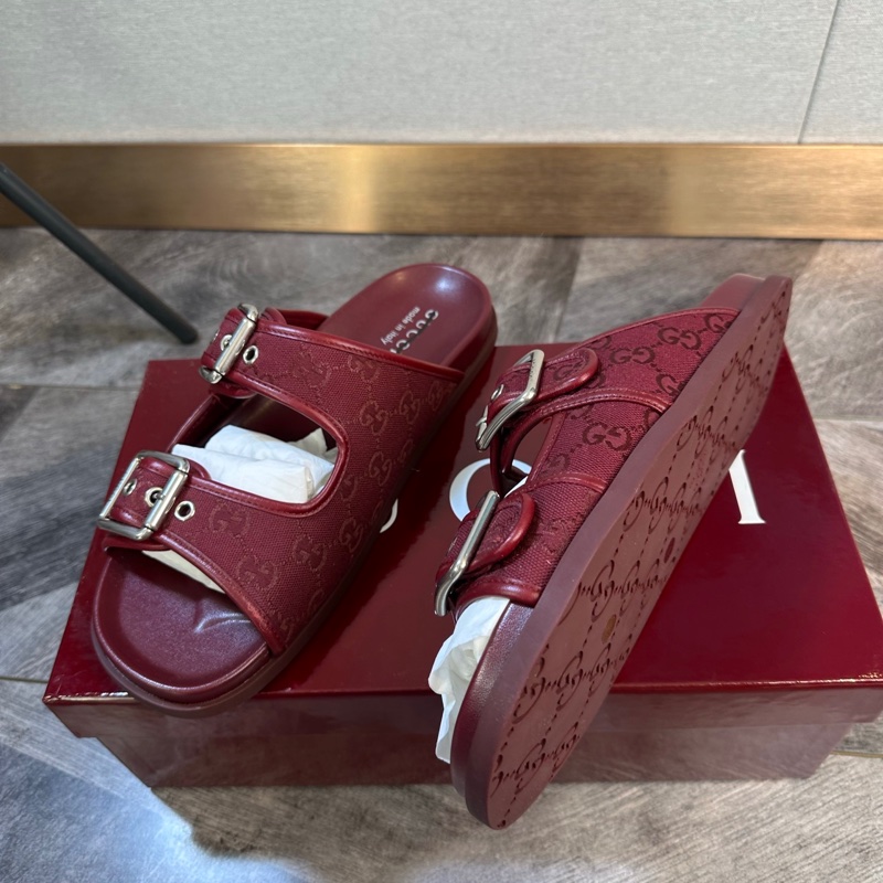 Gucci 古馳 爆款滿logo雙搭扣帆布拼皮 涼鞋 拖鞋 舒適百搭 男款 波爾多紅色 43碼-3