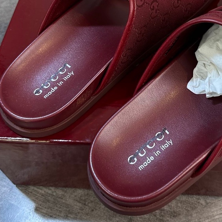 Gucci 古馳 爆款滿logo雙搭扣帆布拼皮 涼鞋 拖鞋 舒適百搭 男款 波爾多紅色 43碼-6