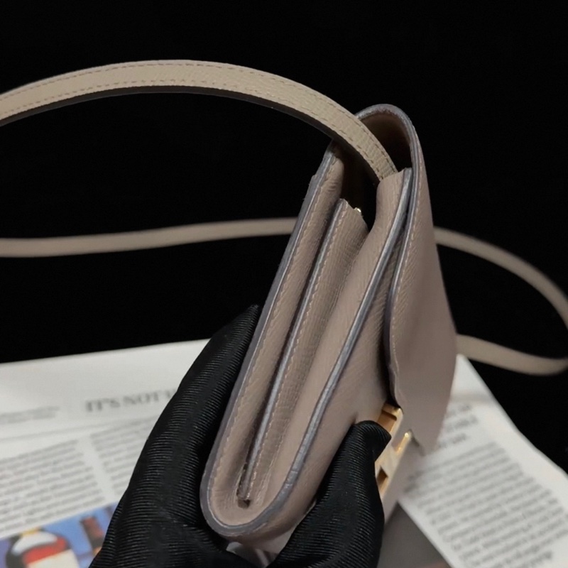 【98新 ✨ 全網最低價！】 Hermes 愛馬仕 constance 康康錢包 銀河灰 金扣 斜挎包（下單前先詢問庫存❗️）-12