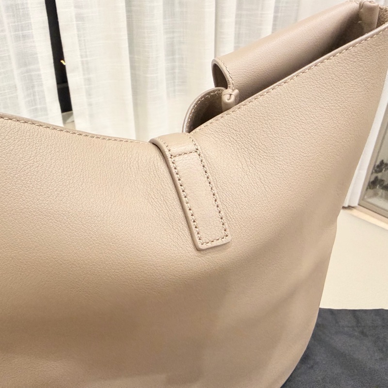 YSL hobo LE 5 A 7 Hobo 小牛皮 large-3