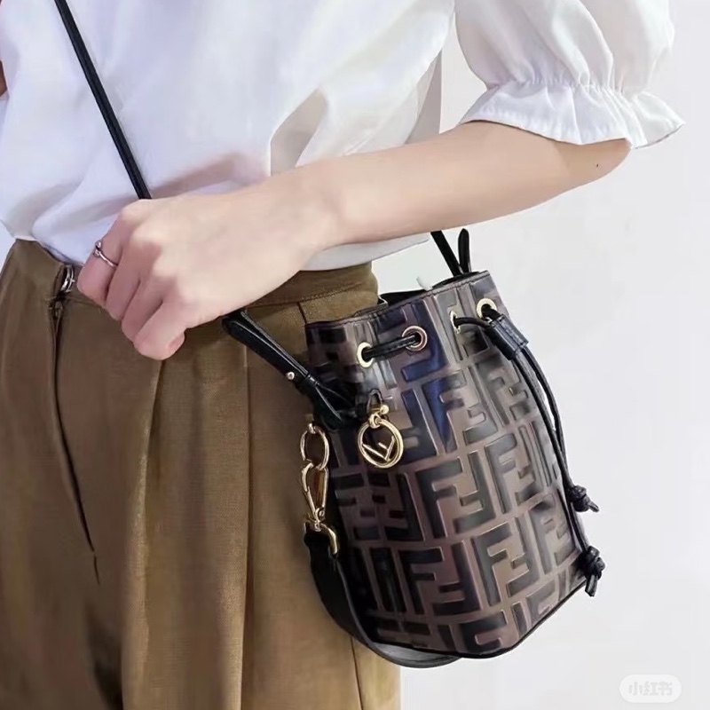 輕巧耐用✨99新🆕Fendi芬迪棕黑拼色老花mini水桶包單肩斜挎手提包-1