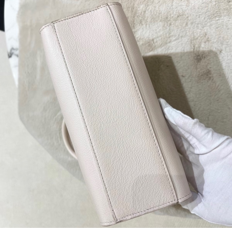 【97新 ✨ 全網最低價！】 LV Lock&Go 白色 金扣 芯片款 手提包 托特包 牛皮（下單前先詢問庫存❗️）-4