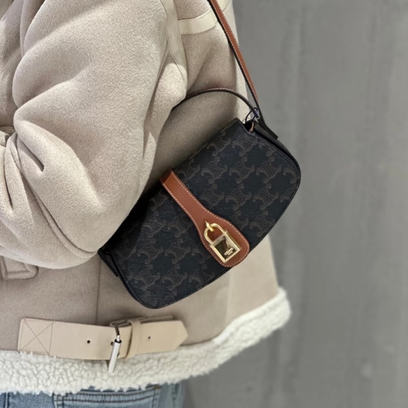 Lisa同款💯時尚感🈵Celine賽琳經典凱旋門老花tabou鎖頭包手提單肩腋下包-5