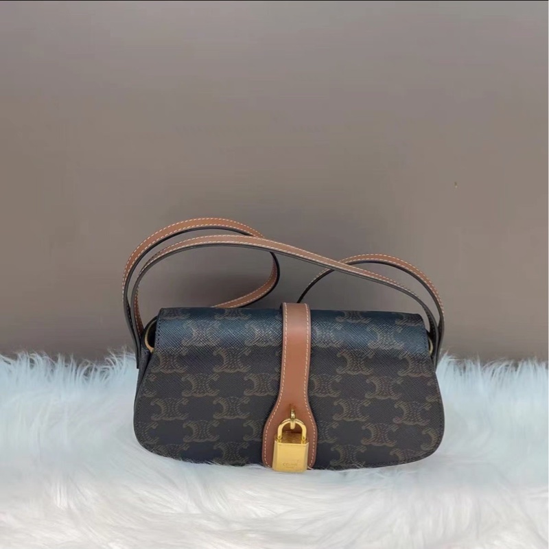Lisa同款💯時尚感🈵Celine賽琳經典凱旋門老花tabou鎖頭包手提單肩腋下包-9