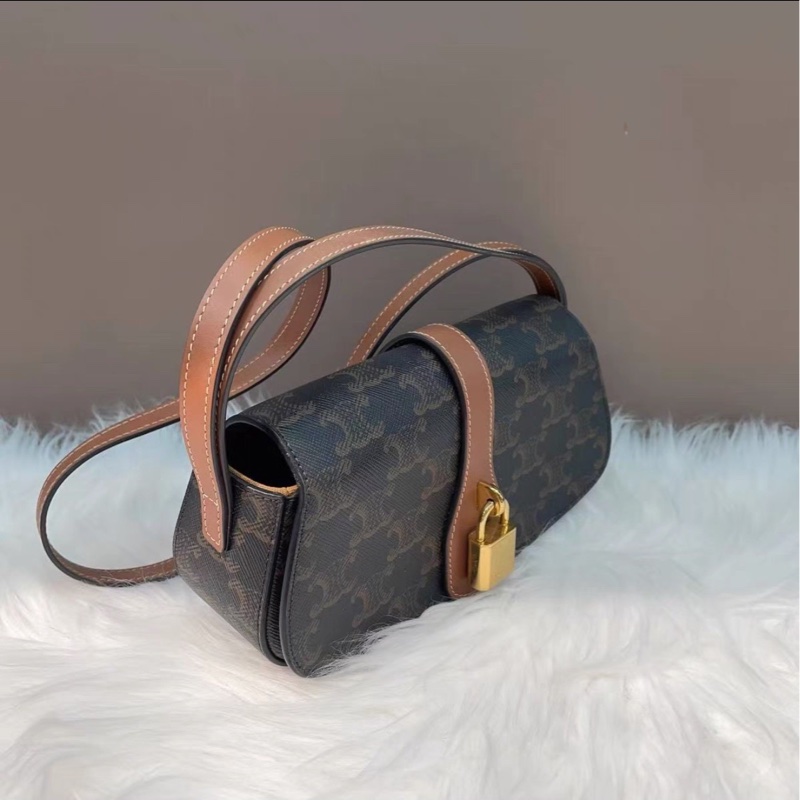 Lisa同款💯時尚感🈵Celine賽琳經典凱旋門老花tabou鎖頭包手提單肩腋下包-11