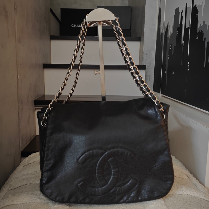 ChanelVintage 黑銀浮雕托特機場包-9