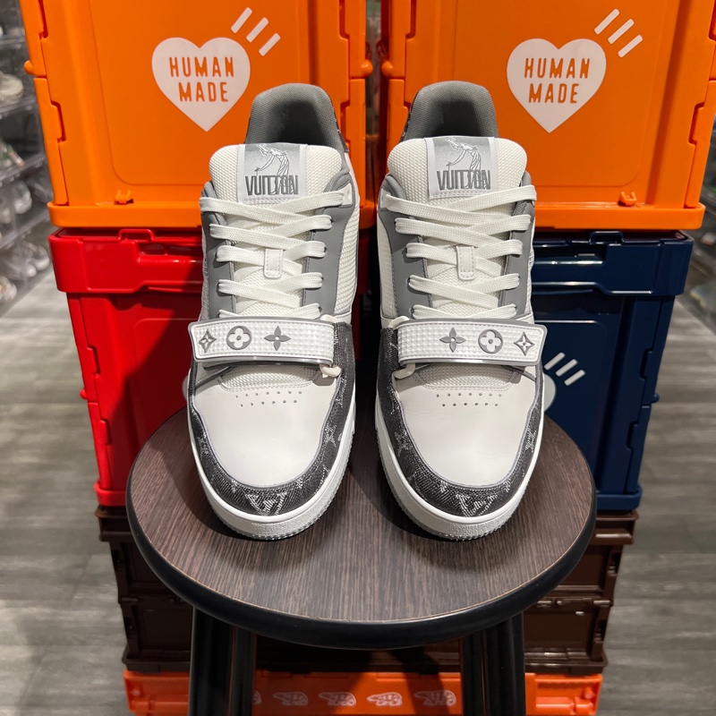 Lv trainer 新款灰白魔鬼粘Eu40.5-3