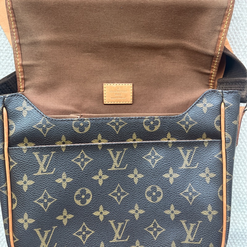 LV 郵差包 Louis Vuitton Bosphore PM-4