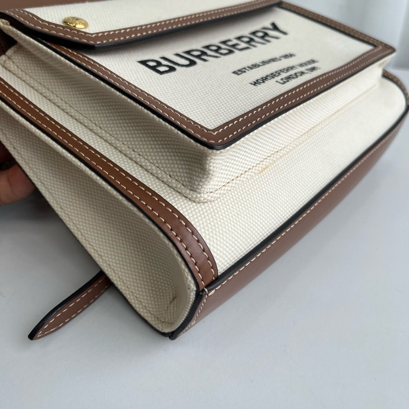 Burberry巴宝莉双色帆布拼皮Pocket小号邮差包 无附件-4