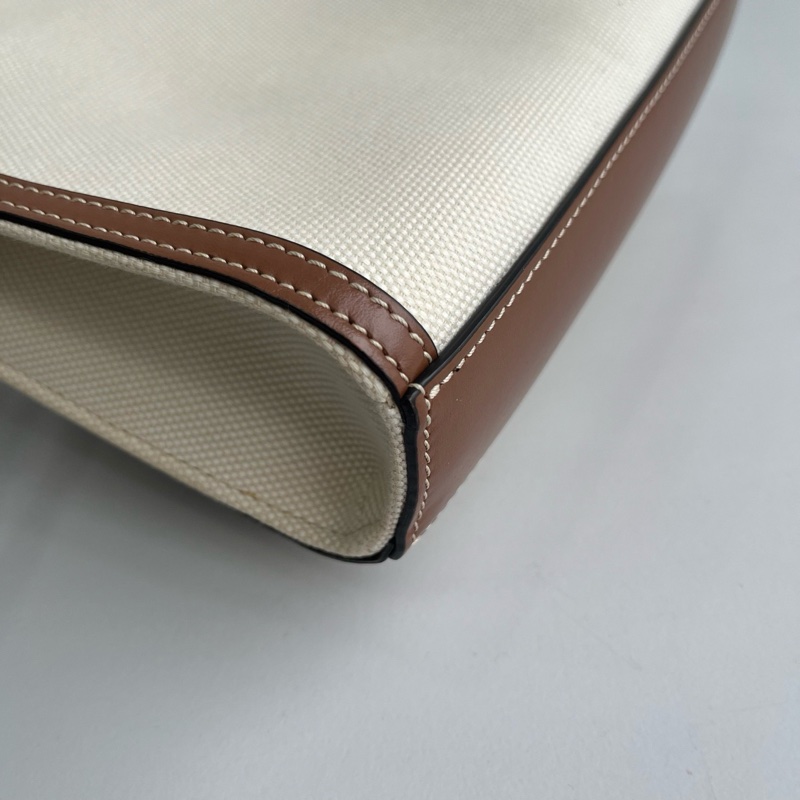 Burberry巴宝莉双色帆布拼皮Pocket小号邮差包 无附件-7