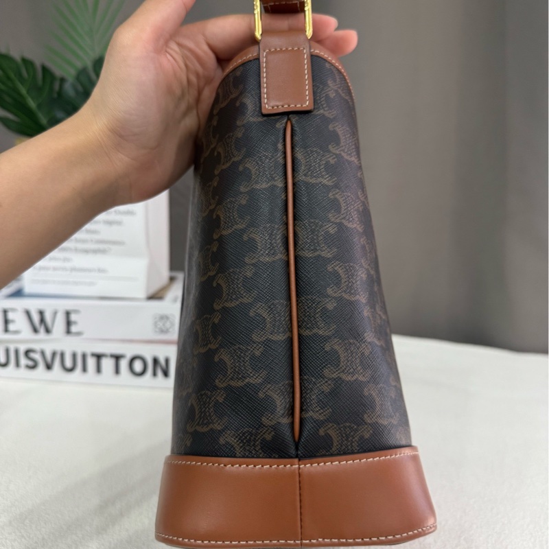 Celine/賽琳 凱旋門老花棕色水桶包小號 附件:塵袋-2