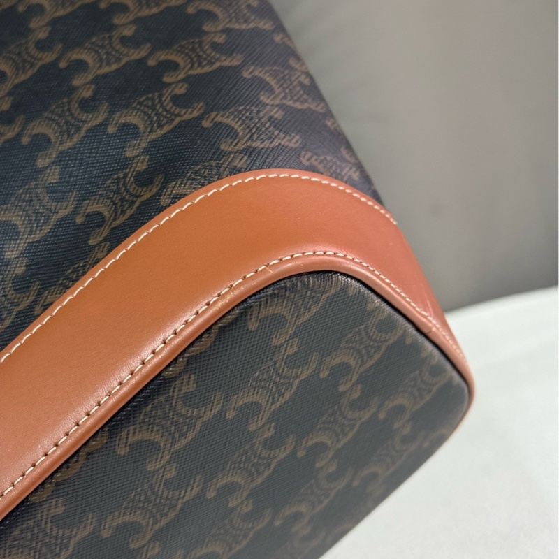 Celine/賽琳 凱旋門老花棕色水桶包小號 附件:塵袋-9
