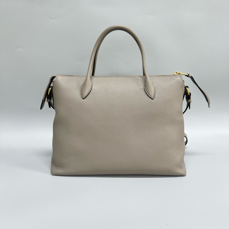 Prada/普拉達 灰色荔枝紋牛皮雙肩帶手提單肩斜挎包/餃子包 尺寸:35*27*17cm-1