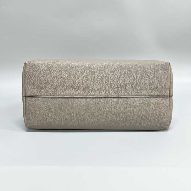 Prada/普拉達 灰色荔枝紋牛皮雙肩帶手提單肩斜挎包/餃子包 尺寸:35*27*17cm-2